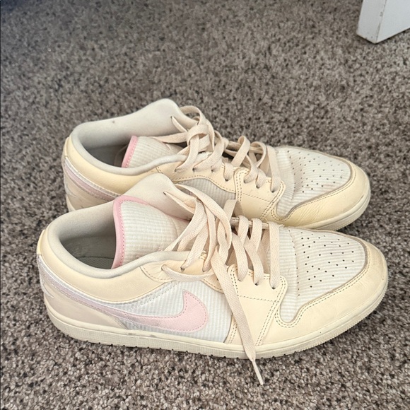Jordan Cream and Pink Sneakers - Picture 3 of 6